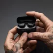 BOWERS & WILKINS Pi8 ANTHRACITE BLACK BLUETOOTH FÜLHALLGATÓ ZAJSZŰRSSEL
