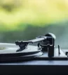 Pro-Ject Automat A1 - lemezjátszó Ortofon OM10 hangszedővel és az új A1.2 öntvény lemeztányérjával /fehér/- bontott csomagolású termék, karcmentes állapotú