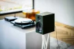 Pro-Ject Speaker Box 5 E Carbon - állványos hangsugárzó /selyemfényű zöld/