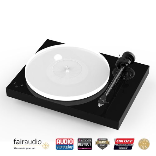 Pro-Ject X1 B - audiofil lemezjátszó - Pick it Pro B hangszedővel /Lakk fekete/