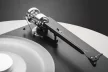 Pro-Ject Debut Reference 10 - lemezjátszó 10 colos hangkarral /szatén fekete/