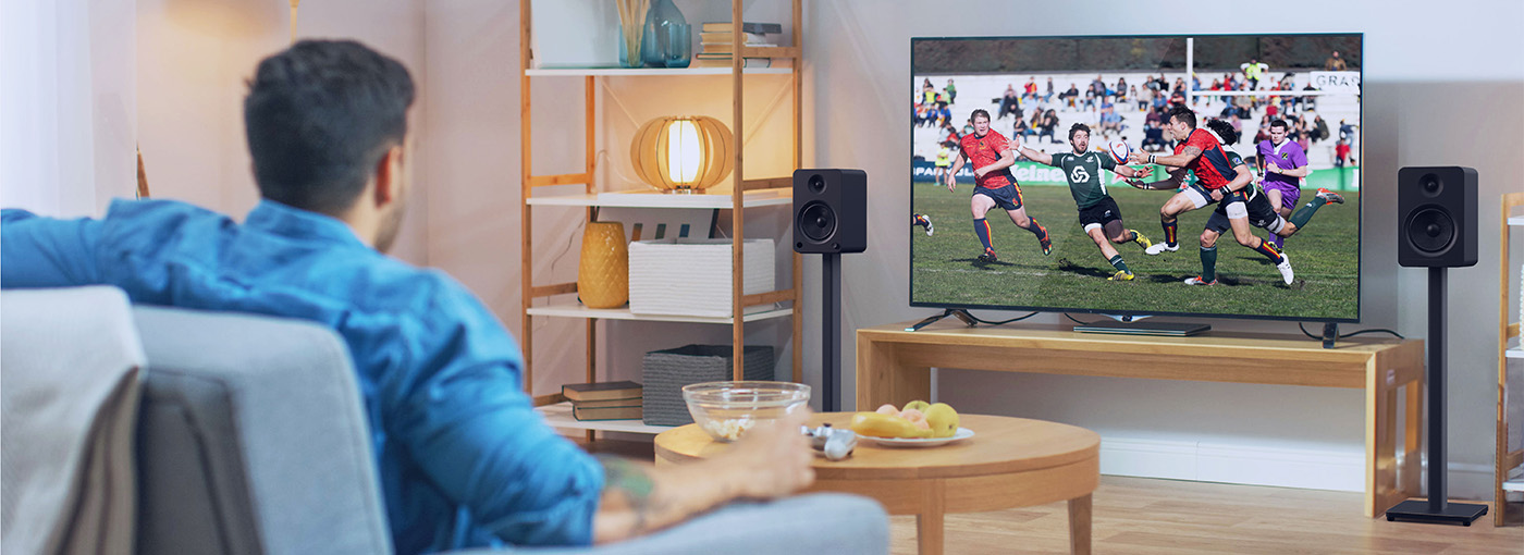 Kanto YU6 aktív hangfal TV